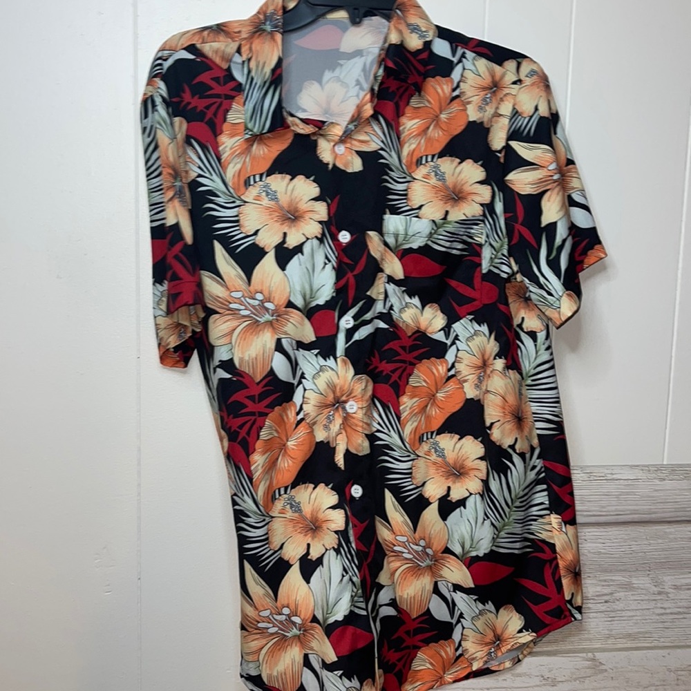Men’s tropical button up